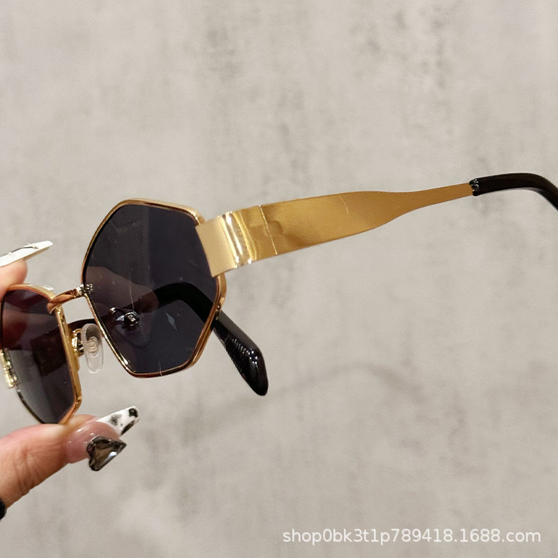 Cross-Border Metal Polygon Ins Men’s and Women’s Personalized Trendyy Sunglasses Round Face Internet Celebrity Couple Street Photography Sunglasses